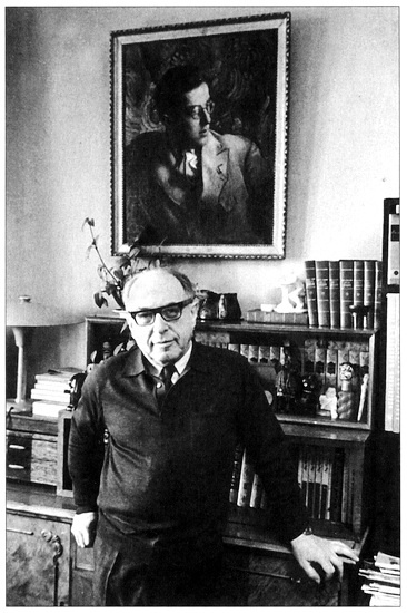 Иллюстрация к книге — Десять десятилетий [i_032.jpg]