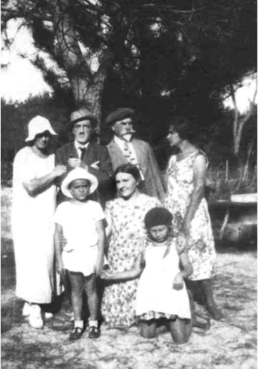 Иллюстрация к книге — Мой крестный. Воспоминания об Иване Шмелеве [img_10.jpg]