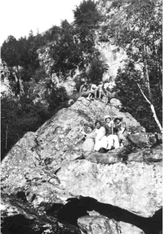 Иллюстрация к книге — Мой крестный. Воспоминания об Иване Шмелеве [img_13.jpg]