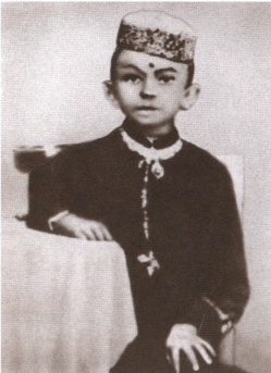 Иллюстрация к книге — Махатма Ганди [i_005.jpg]