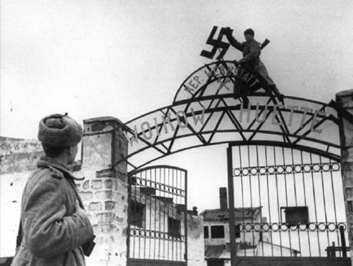 Иллюстрация к книге — Вопросительные знаки в &quot;Царском деле&quot; [_50.jpg]