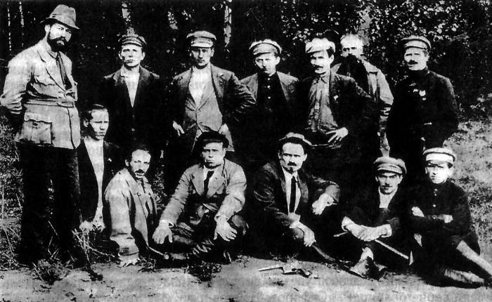 Иллюстрация к книге — Цареубийца. Маузер Ермакова [autogen_ebook_id38.jpg]