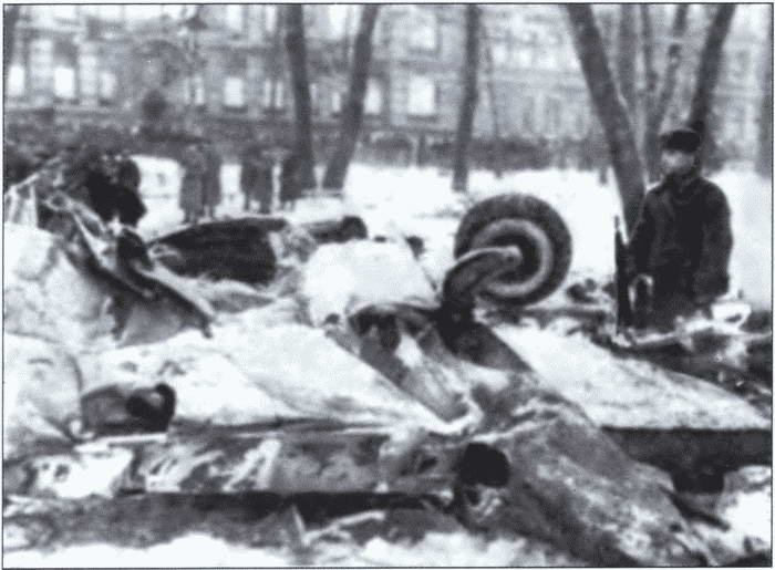 Иллюстрация к книге — Выбираю таран [i_057.jpg]