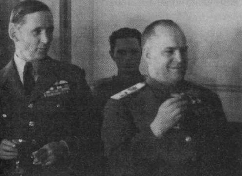 Иллюстрация к книге — Маршал Жуков – мой отец [i_028.jpg]