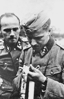 Иллюстрация к книге — Командиры &quot;Лейбштандарта&quot; [i_060.jpg]