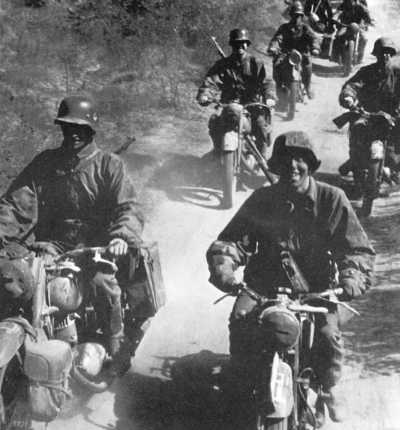 Иллюстрация к книге — Командиры элитных частей СС [i004.jpg]