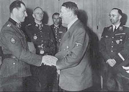 Иллюстрация к книге — Командиры национальных формирований СС [i_037.jpg]