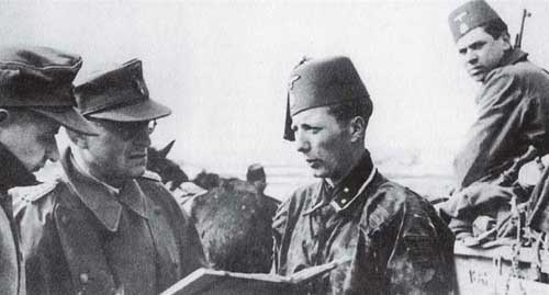 Иллюстрация к книге — Командиры национальных формирований СС [i_075.jpg]