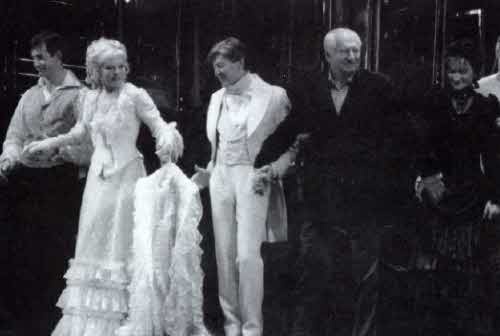 Иллюстрация к книге — Театр без вранья [i_025.jpg]