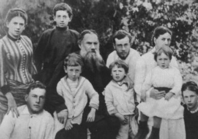 Иллюстрация к книге — Лев Толстой [i_028.jpg]