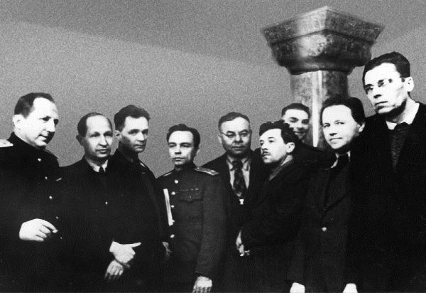 Иллюстрация к книге — Руденко. Генеральный прокурор СССР [i_156.jpg]