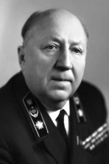 Иллюстрация к книге — Руденко. Генеральный прокурор СССР [i_174.jpg]