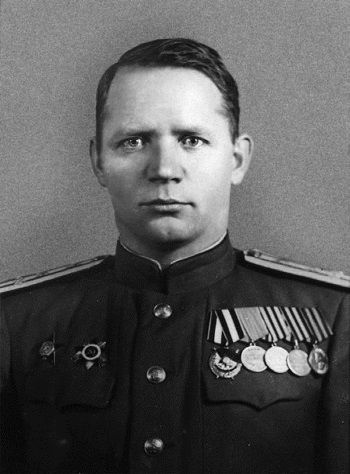 Иллюстрация к книге — Руденко. Генеральный прокурор СССР [i_197.jpg]