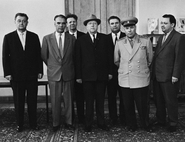 Иллюстрация к книге — Руденко. Генеральный прокурор СССР [i_200.jpg]