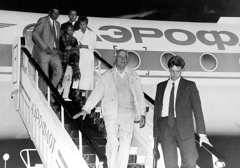 Иллюстрация к книге — Имя, ставшее эпохой. Нурсултан Назарбаев: новое прочтение биографии [i_009.jpg]