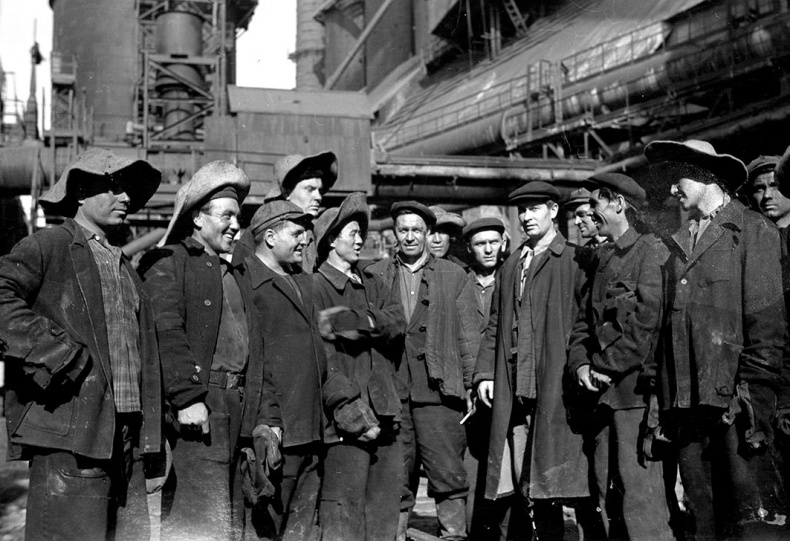 Иллюстрация к книге — Имя, ставшее эпохой. Нурсултан Назарбаев: новое прочтение биографии [i_031.jpg]