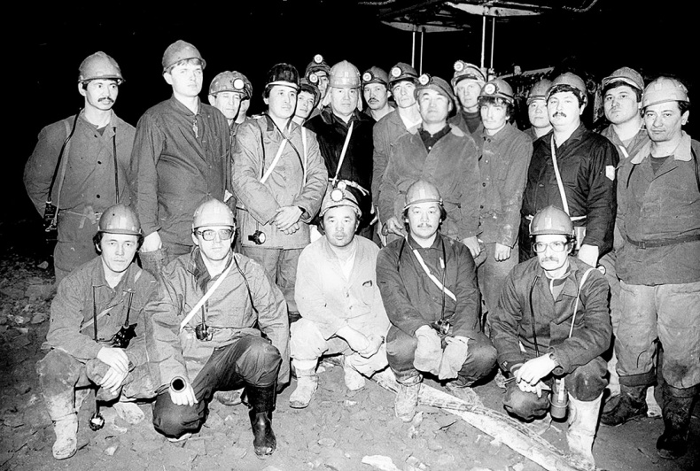 Иллюстрация к книге — Имя, ставшее эпохой. Нурсултан Назарбаев: новое прочтение биографии [i_048.jpg]