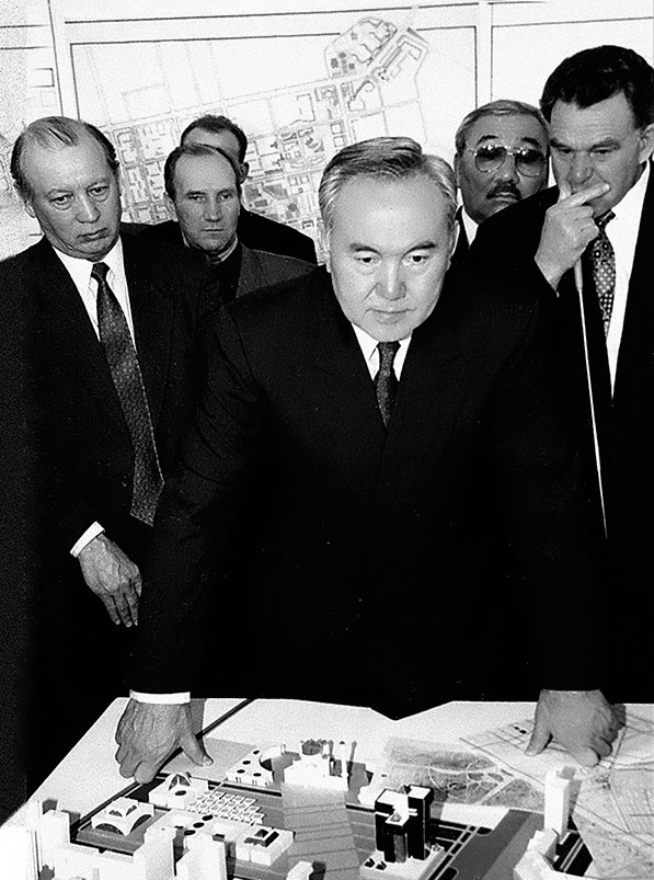 Иллюстрация к книге — Имя, ставшее эпохой. Нурсултан Назарбаев: новое прочтение биографии [i_065.jpg]