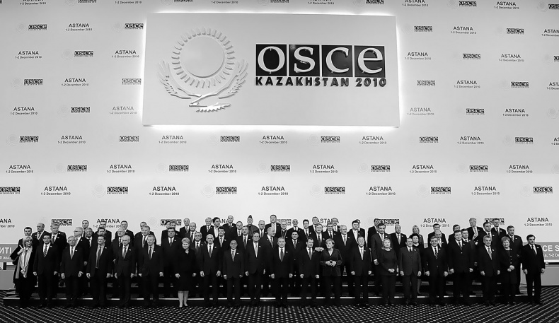 Иллюстрация к книге — Имя, ставшее эпохой. Нурсултан Назарбаев: новое прочтение биографии [i_091.jpg]