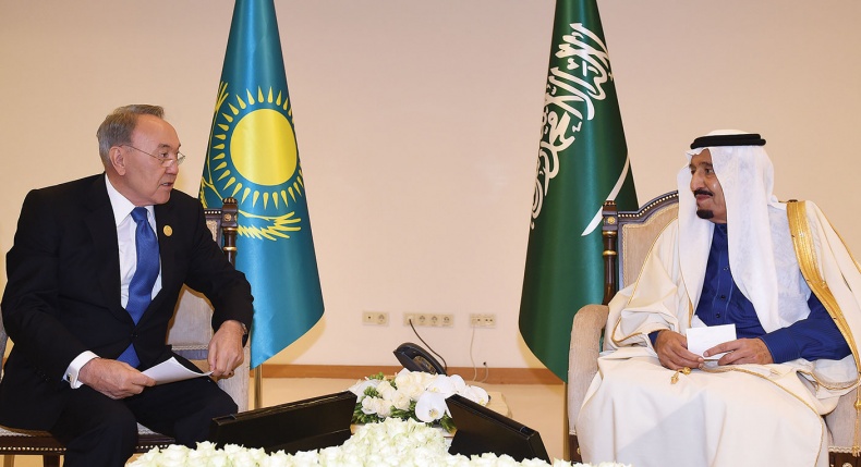 Иллюстрация к книге — Имя, ставшее эпохой. Нурсултан Назарбаев: новое прочтение биографии [i_159.jpg]