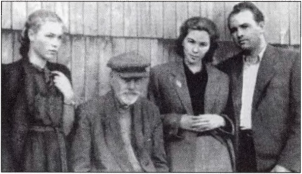 Иллюстрация к книге — Михаил Горбачев: Жизнь до Кремля [image14.jpg]