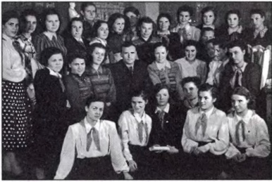 Иллюстрация к книге — Михаил Горбачев: Жизнь до Кремля [image17.jpg]