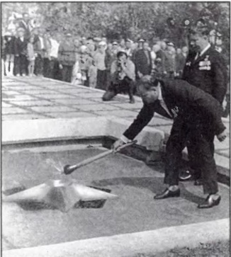 Иллюстрация к книге — Михаил Горбачев: Жизнь до Кремля [image26.jpg]