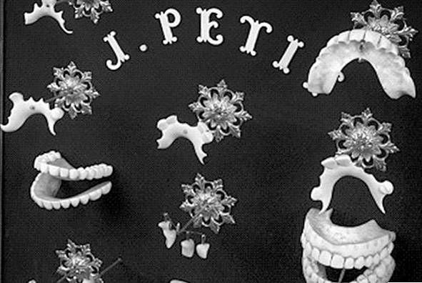 Иллюстрация к книге — Из истории зубоврачевания, или Кто лечит зубы монархам [i_248.jpg]