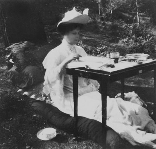 Иллюстрация к книге — Императорская кухня. XIX - начало XX в. Повседневная жизнь Российского императорского двора Уцененный товар (№1) [i_049.jpg]