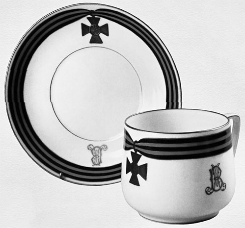 Иллюстрация к книге — Императорская кухня. XIX - начало XX в. Повседневная жизнь Российского императорского двора Уцененный товар (№1) [i_057.jpg]