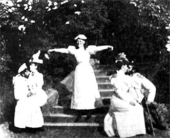 Иллюстрация к книге — Люди Зимнего дворца. Монаршие особы, их фавориты и слуги [i_191.jpg]