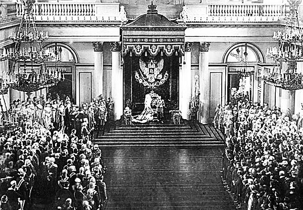 Иллюстрация к книге — Ювелирные сокровища Российского императорского двора [_247.jpg]