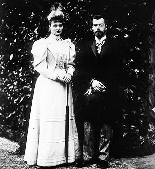 Иллюстрация к книге — Ювелирные сокровища Российского императорского двора [_39_2.jpg]