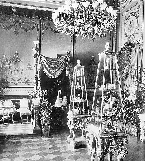 Иллюстрация к книге — Ювелирные сокровища Российского императорского двора [_61.jpg]