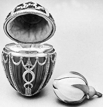 Иллюстрация к книге — Ювелирные сокровища Российского императорского двора [_74.jpg]