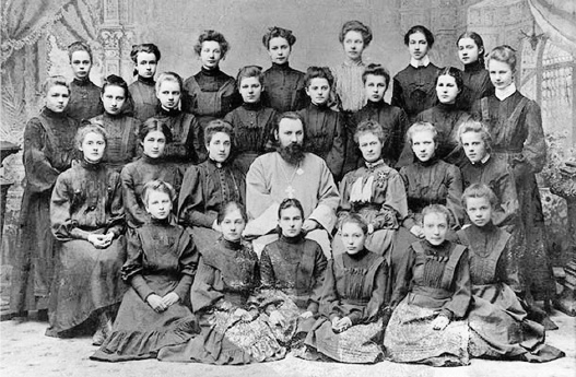 Иллюстрация к книге — Ахматова. Юные годы Царскосельской Музы [i_076.jpg]