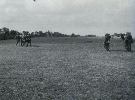 Иллюстрация к книге — "Долина смерти". Трагедия 2-й ударной армии [i_012.jpg]