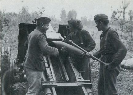 Иллюстрация к книге — "Долина смерти". Трагедия 2-й ударной армии [i_015.jpg]