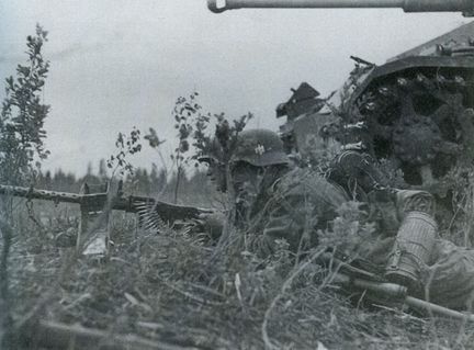 Иллюстрация к книге — "Долина смерти". Трагедия 2-й ударной армии [i_016.jpg]