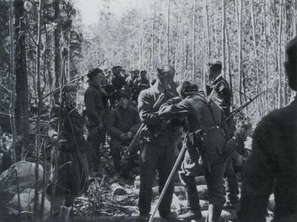 Иллюстрация к книге — "Долина смерти". Трагедия 2-й ударной армии [i_019.jpg]