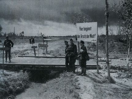 Иллюстрация к книге — "Долина смерти". Трагедия 2-й ударной армии [i_021.jpg]