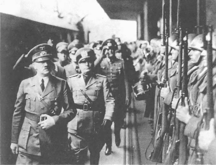 Иллюстрация к книге — Жизнь и смерть Бенито Муссолини [i_026.jpg]