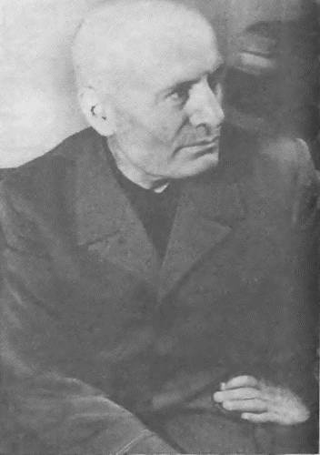 Иллюстрация к книге — Жизнь и смерть Бенито Муссолини [i_034.jpg]