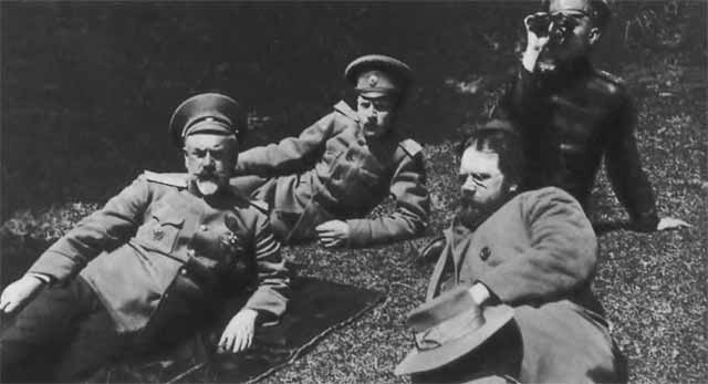 Иллюстрация к книге — Деникин [i_029.jpg]