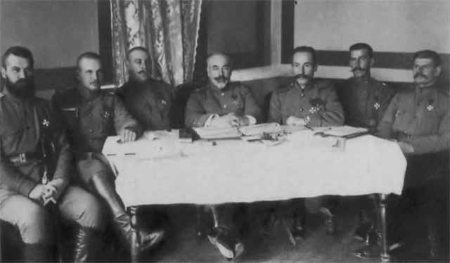 Иллюстрация к книге — Деникин [i_035.jpg]