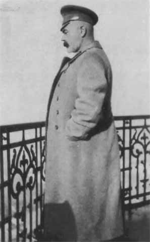 Иллюстрация к книге — Деникин [i_037.jpg]