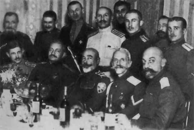 Иллюстрация к книге — Деникин [i_050.jpg]