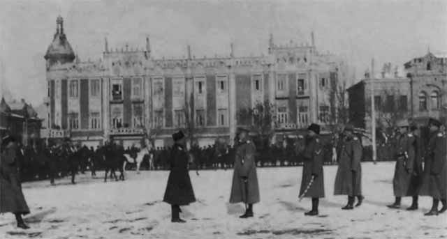 Иллюстрация к книге — Деникин [i_054.jpg]