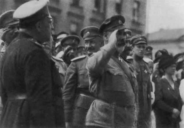 Иллюстрация к книге — Деникин [i_073.jpg]