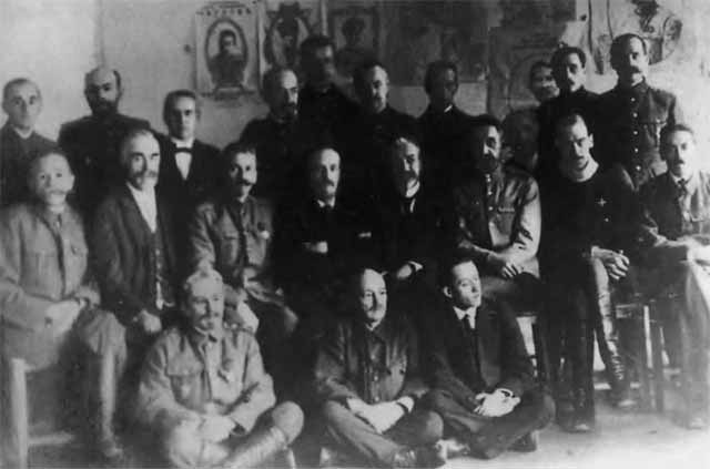 Иллюстрация к книге — Деникин [i_075.jpg]